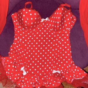 Red HOT 💋sexy polka dotted lingerie w/ thigh high